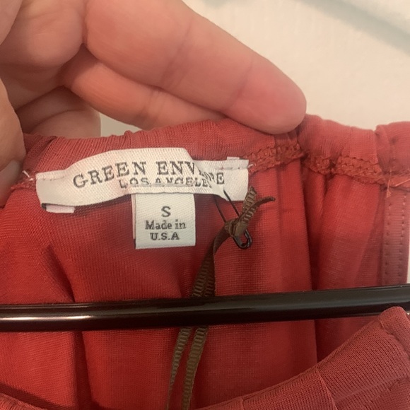 Green Envelope Los Angeles Size S Blouse Tank Top Brick Color - Picture 3 of 4